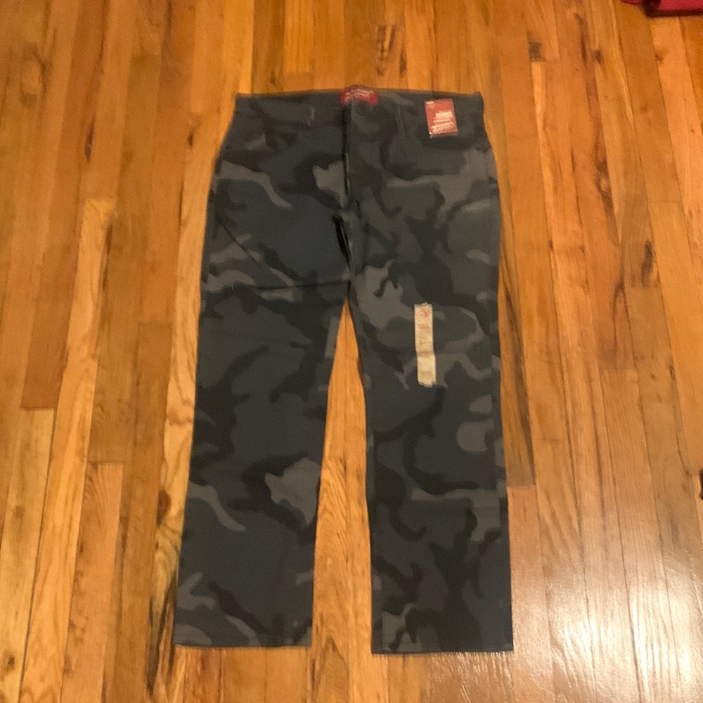 Camo Arizona jean company jeans brand new
